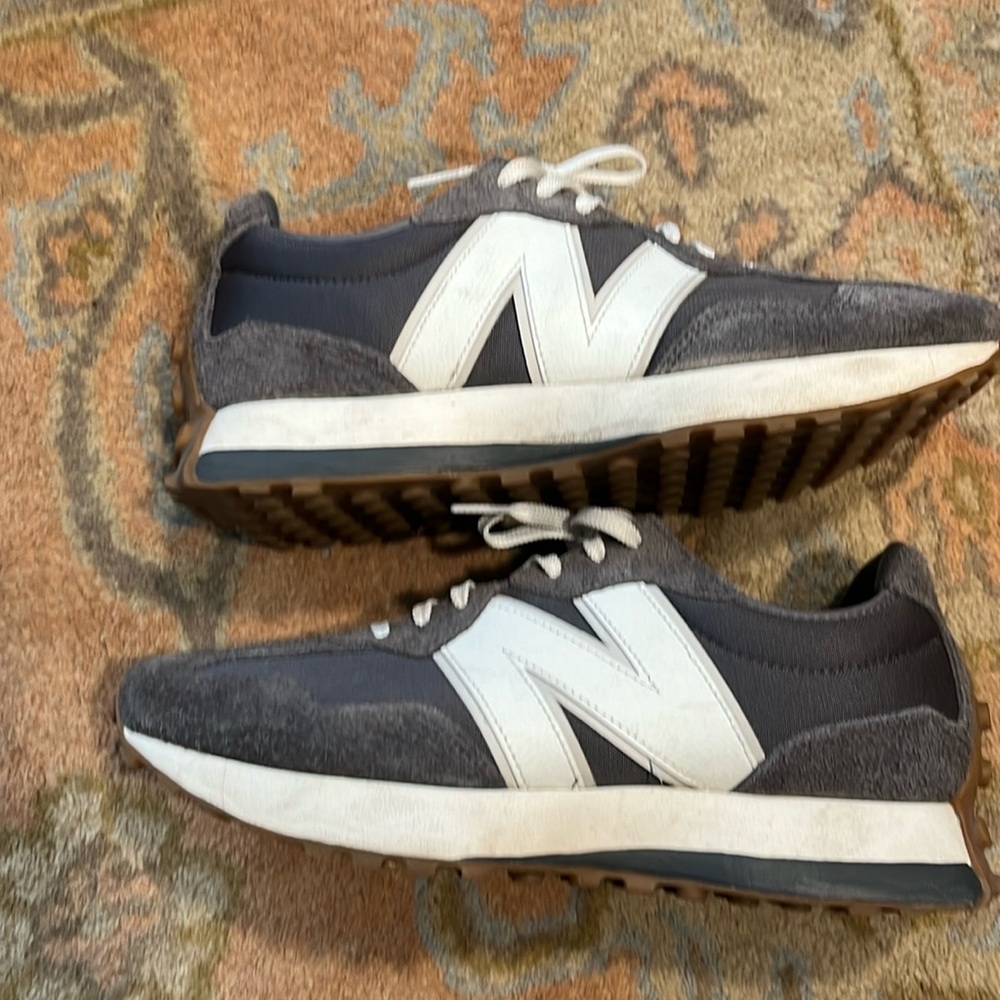 New Balance 327 sneakers, gray and white, women’s size 10